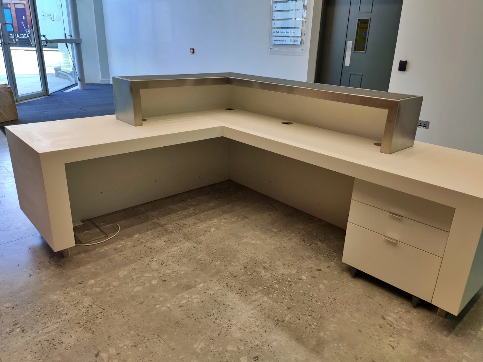 Contemporary Reception Desk Design and Installation Bespoke Reception